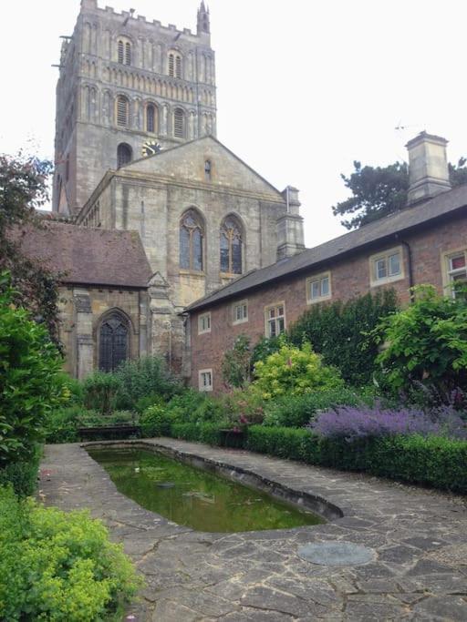 Tudor Cottage - Hidden Treasure Tewkesbury Exterior photo